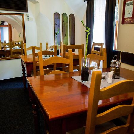 Hotel A Restaurace U Hrncire Kutná Hora Exteriör bild